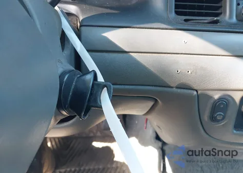 2003 Ford Crown Victoria Police z USA, uszkodzony, nr VIN 2FAFP71W43X178426